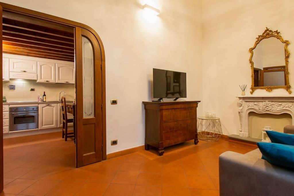 Demedici Apt W/ 2Br 1' Walk Uffizi & Ponte Vecchio Apartment Флоренция Екстериор снимка